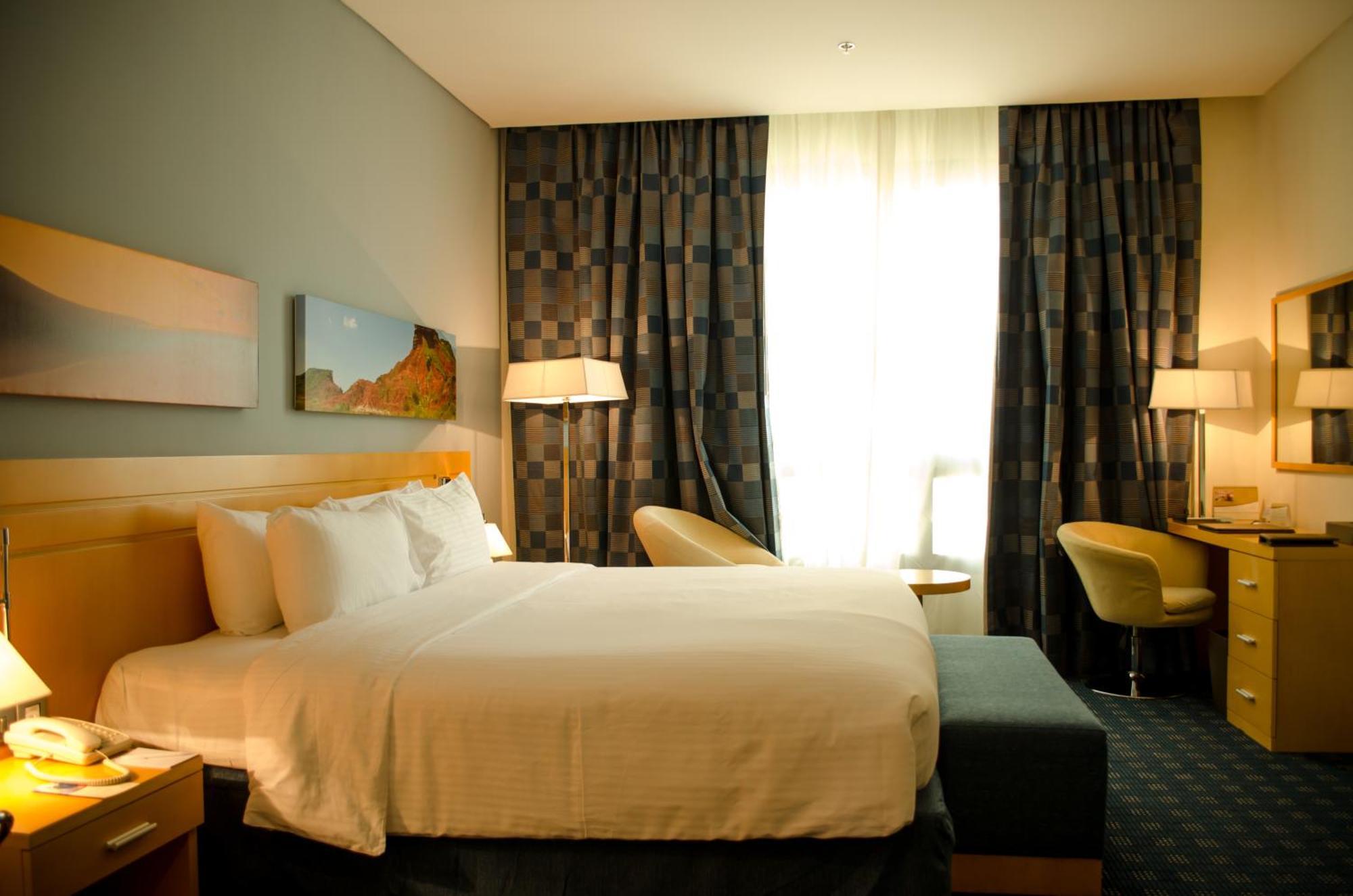 City Seasons Hotel & Suites Maskat Dış mekan fotoğraf