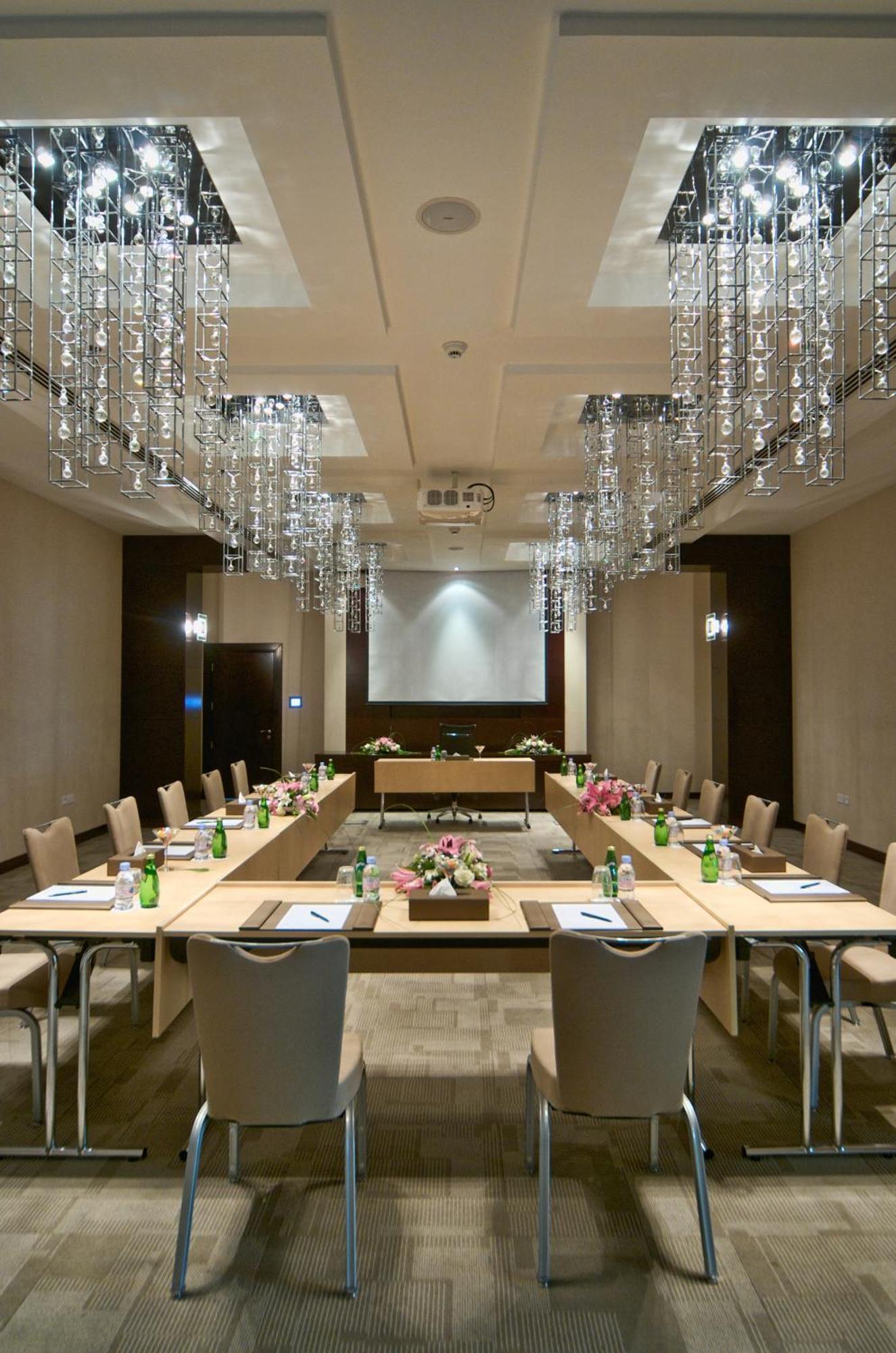 City Seasons Hotel & Suites Maskat Dış mekan fotoğraf