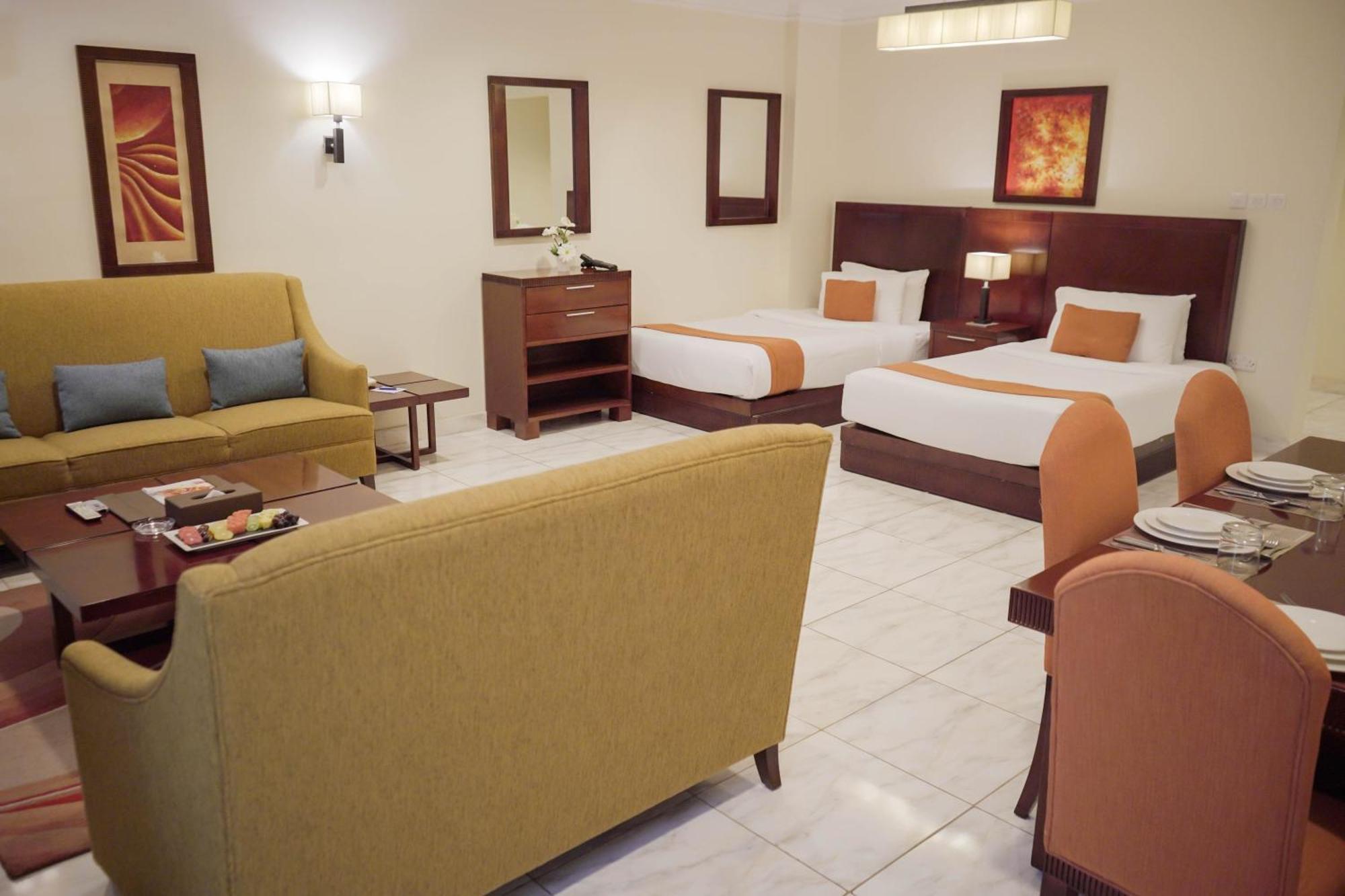 City Seasons Hotel & Suites Maskat Oda fotoğraf