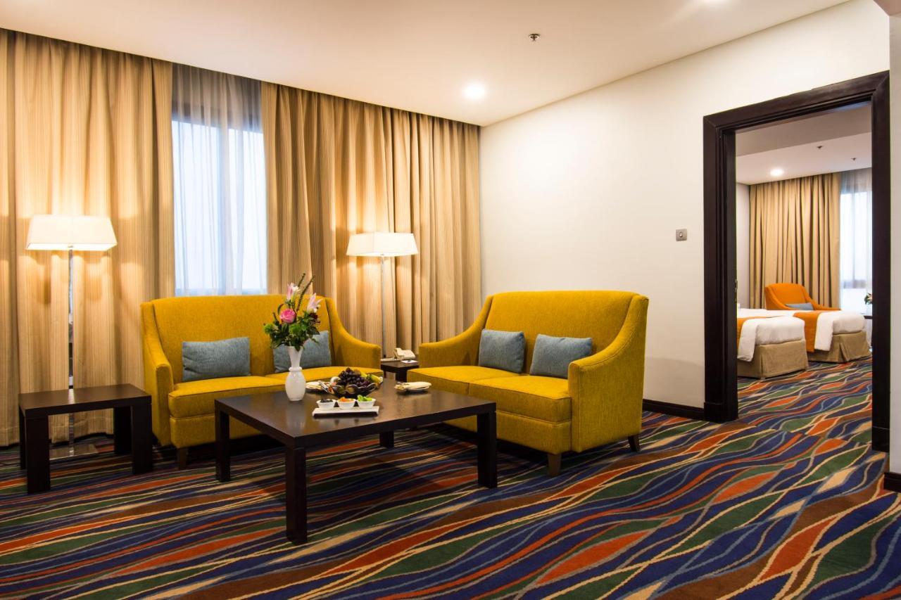 City Seasons Hotel & Suites Maskat Dış mekan fotoğraf