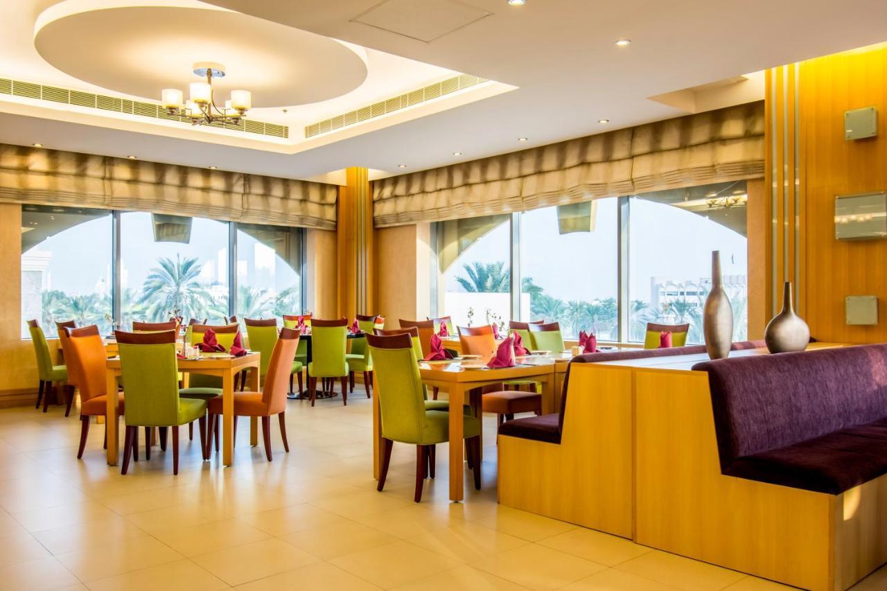 City Seasons Hotel & Suites Maskat Dış mekan fotoğraf